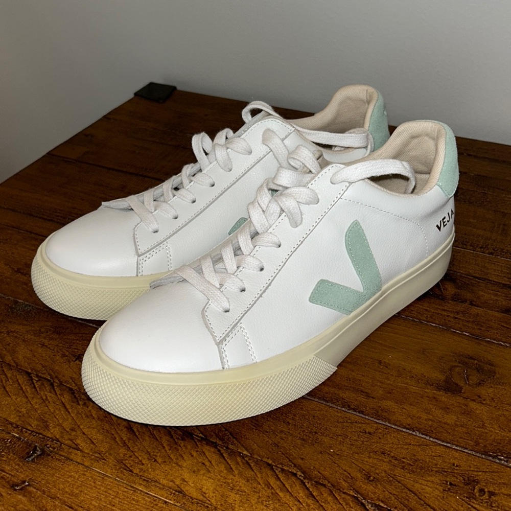 NEW Veja Campo leather sneakers size 40 (9)
